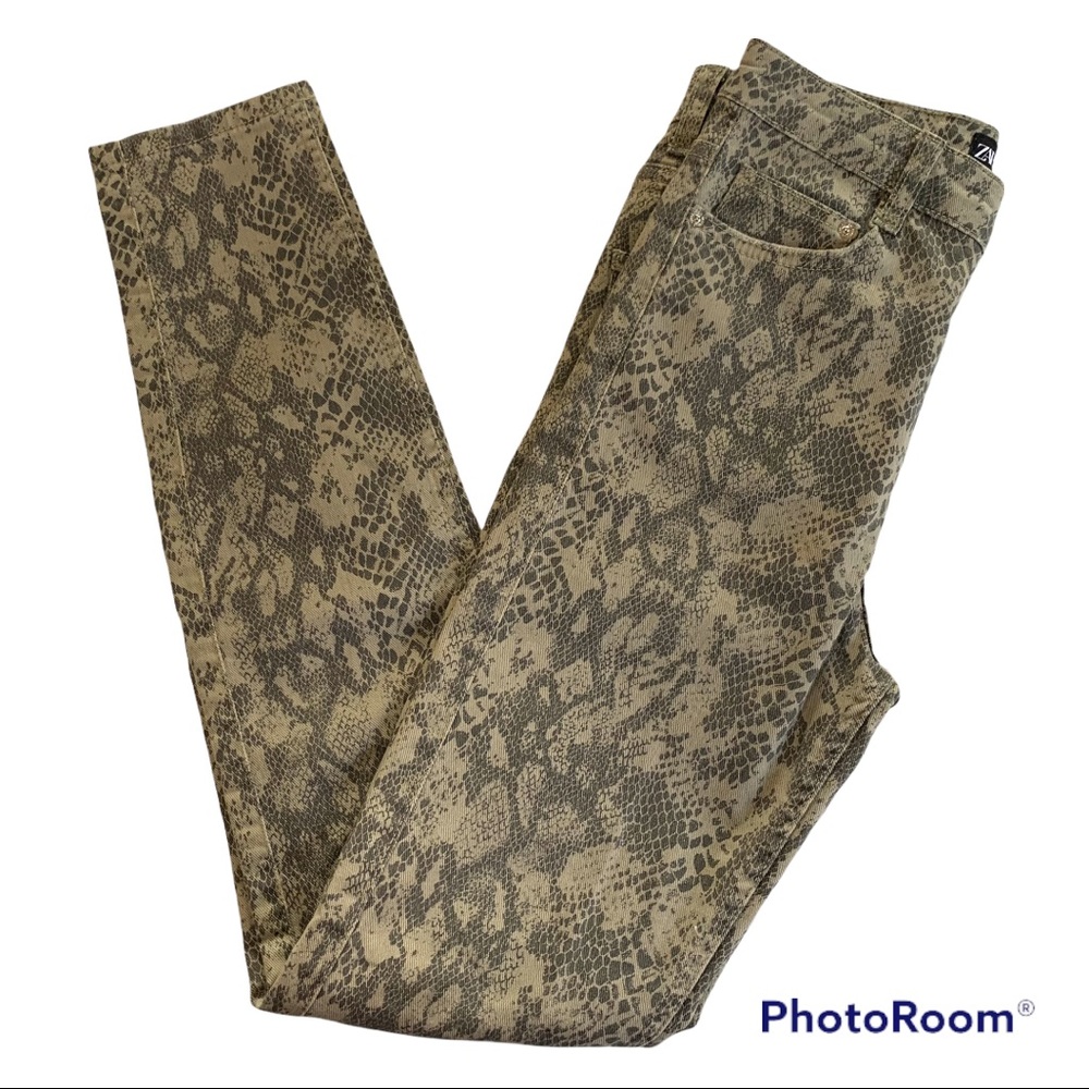Zara Women's High Rise Snake Print Skinny Pants - Picture 6 of 14